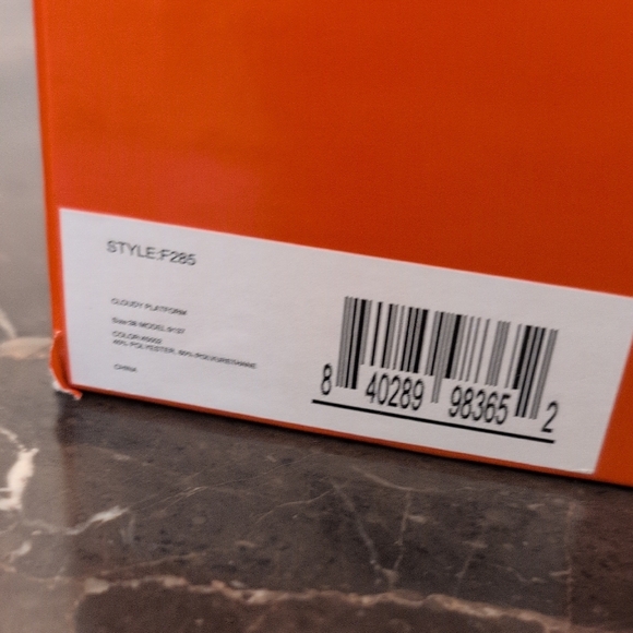 Simon Miller Silver Metallic 'Cloudy Platform' Bubble Clogs - Size 38 (US 7.5-8) - Picture 10 of 11